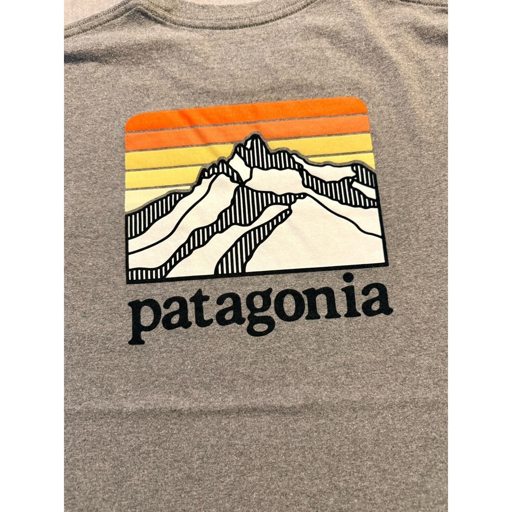Patagonia Responsibili Tee Gray Pocket T Shirt Mens Medium Back Logo Outdoor